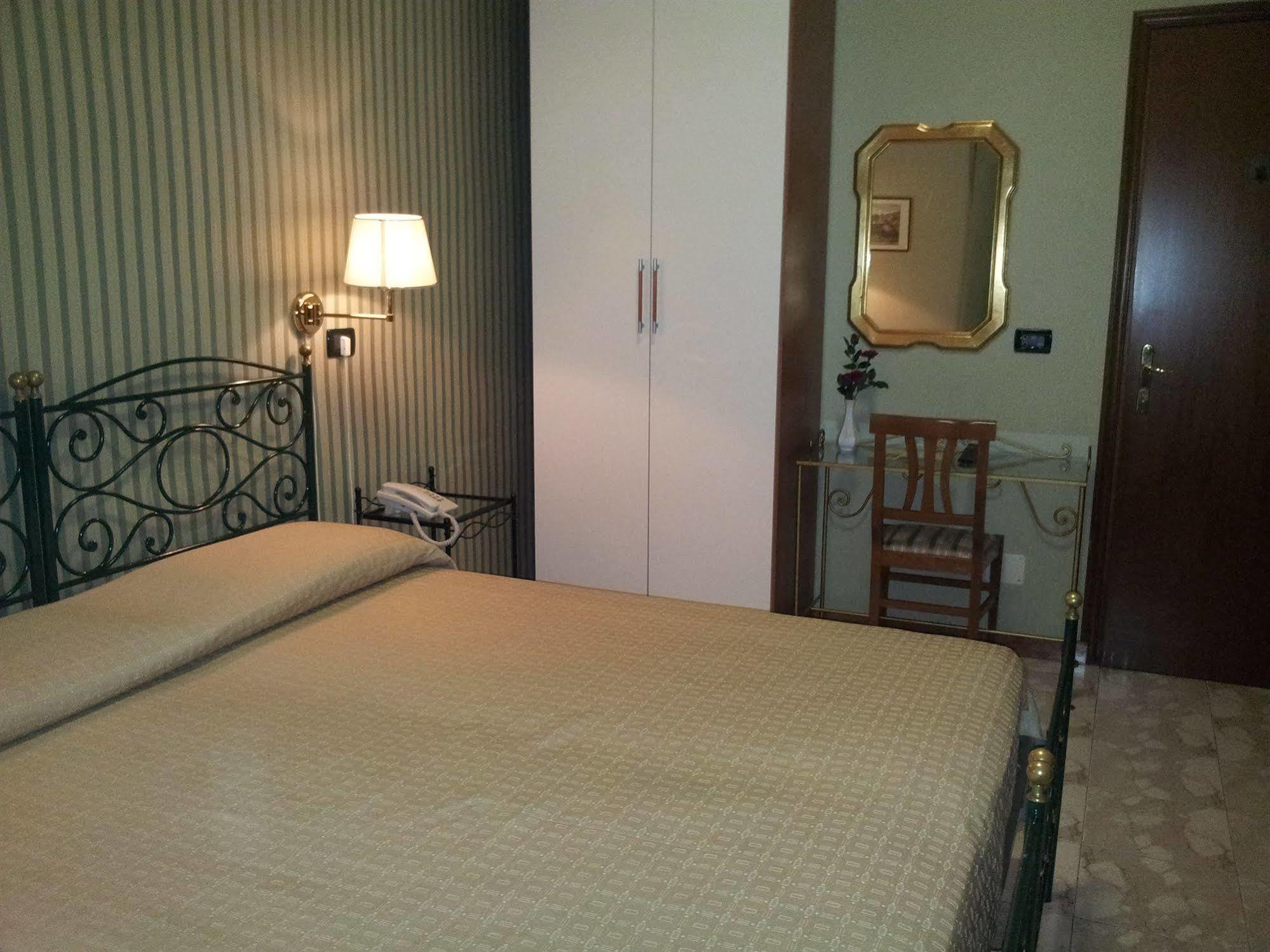 Hotel Imperial Turin Ngoại thất bức ảnh